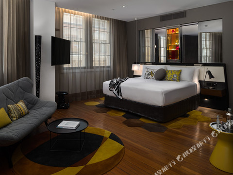 悉尼QT酒店, EVT旗下