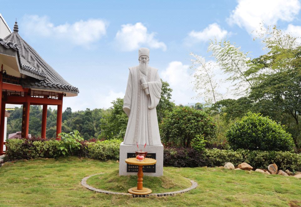 YangMing Hotel Hotel Overview