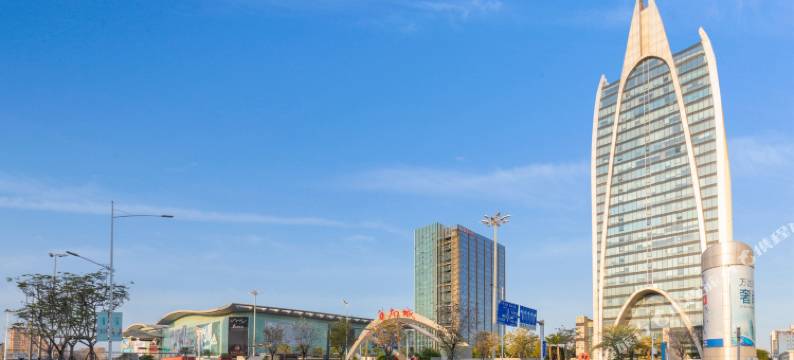 深圳佳泰精品酒店(平湖华南城地铁站店)图片