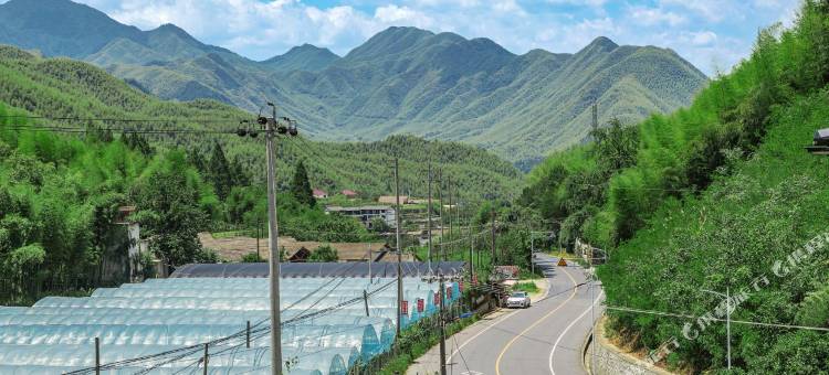五贵岭山庄名宿(龙王山漂流店)图片