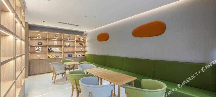 睿亚酒店(余姚行政服务中心店)图片