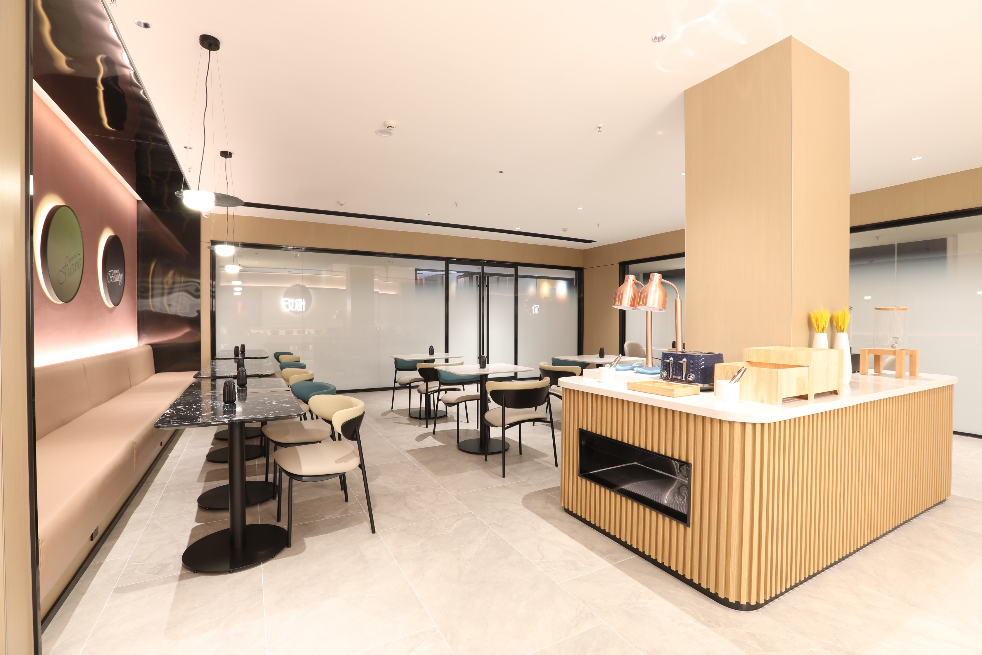 Ni Hao Hotel (Huanggang Huangmei Bus Station) Over view