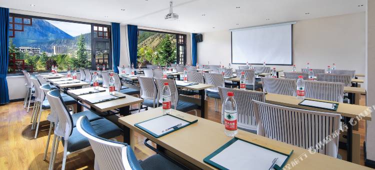 林芝盛德酒店(工布天街林海公园店)图片