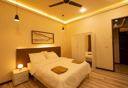 The Bilimbi Guesthouse and Inn Hotel Overview