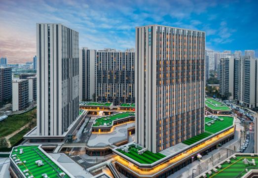 汉庭酒店（成都龙泉驿东安湖畔店）外景图