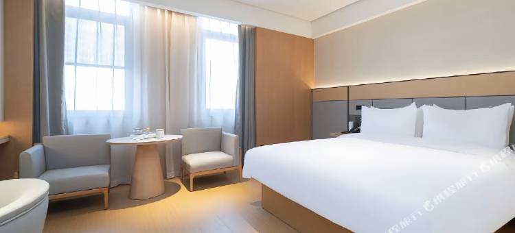 维尔纳精品酒店(阳西凯旋商业广场)图片