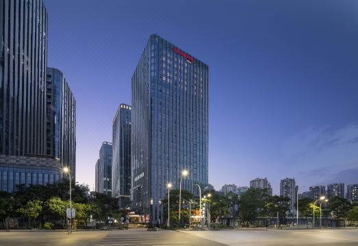 昆明火车站希尔顿欢朋酒店外景图