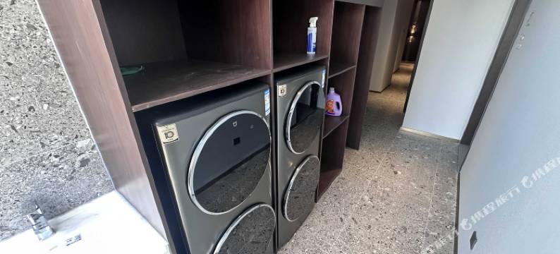 那拉提闽融云庭酒店图片