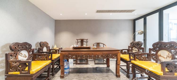 潮上居酒店(汕头高铁站珠江路美食街店)图片