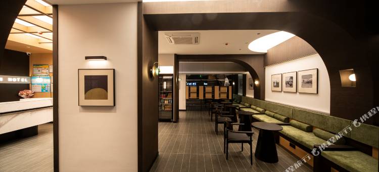 SFEEL设计师酒店(吴忠万达广场店)图片