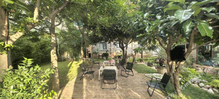 丽江小石驿民宿(三义国际机场店)图片