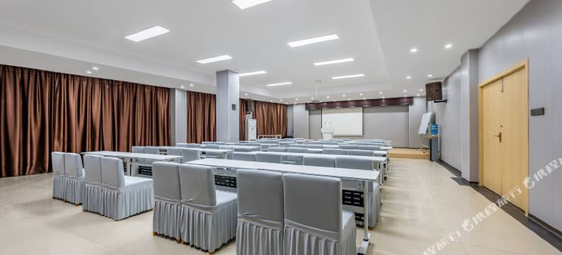 栖檬酒店(界首市政府店)图片