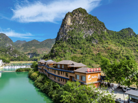 巴马百鸟莊酒店