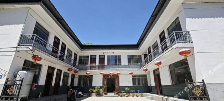 骆驼王子民宿(麦积山石窟景区店)图片