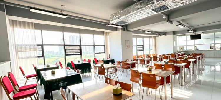 澜湾海景酒店(日照万平口景区灯塔广场店)图片