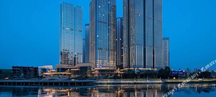 成都辉盛庭国际公寓图片