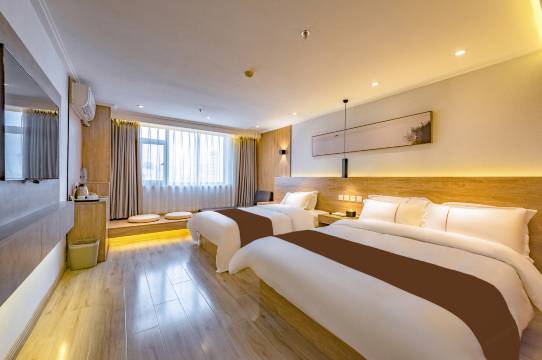 如家睿柏·云酒店(石家庄新百广场万象城店)