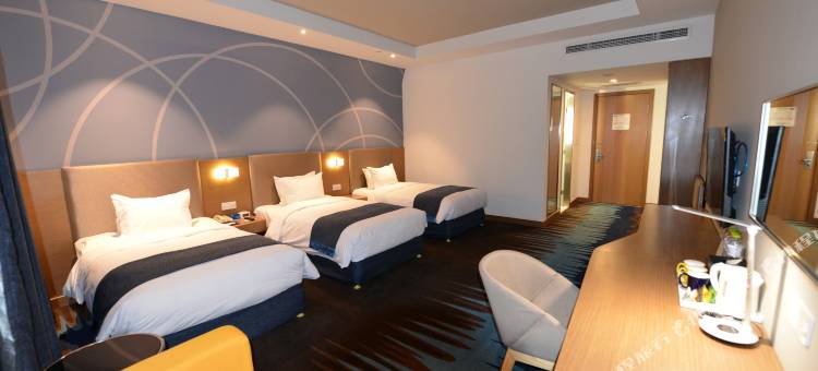 威海经开区智选假日酒店(威海高铁站店)图片