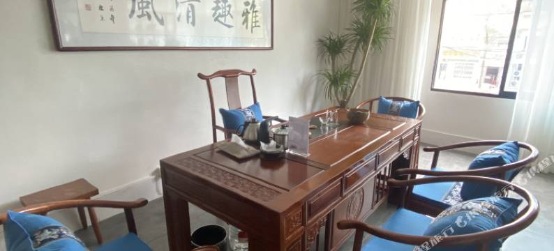 见景电影酒店(岳阳美食街店)图片