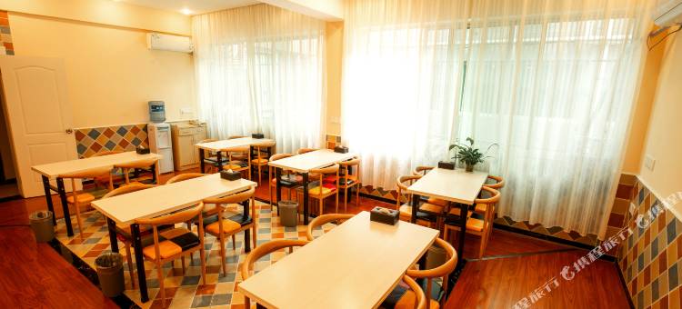如家派柏·云酒店(绵阳长虹国际城店)图片