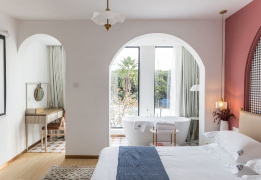 Amu Xiansen Guesthouse Hotel Overview