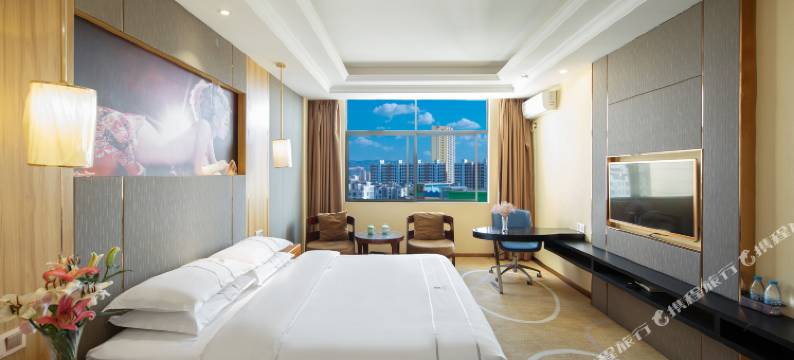 瑞丽蓝浩温泉大酒店图片