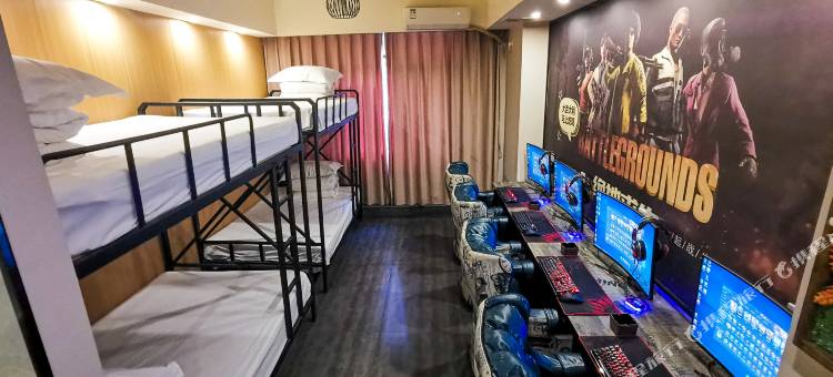 云战电竞民宿(湖南工院店)图片
