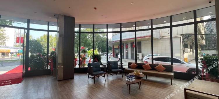 汉庭酒店(武汉万松园王家墩东地铁站店)图片