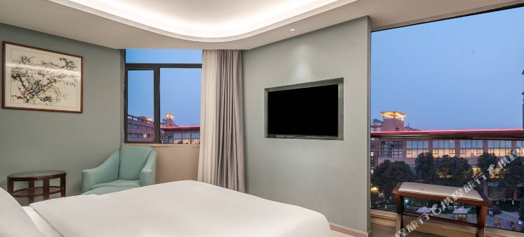 中威蓝海御华大饭店(无锡惠山万达广场店)图片