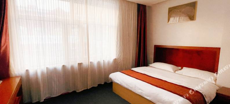 呼伦贝尔华庭假日宾馆图片