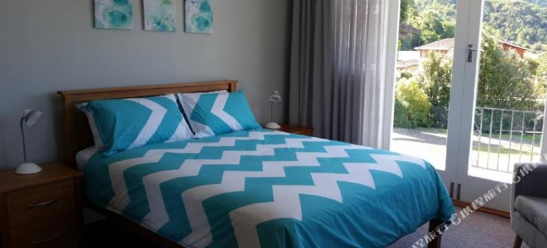 镇峰汽车旅馆(Top of the Town)图片