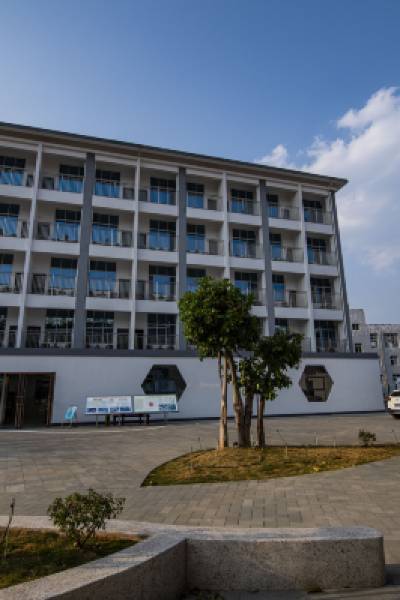 Yongren Sunshine Four Seasons Wellness Apartment