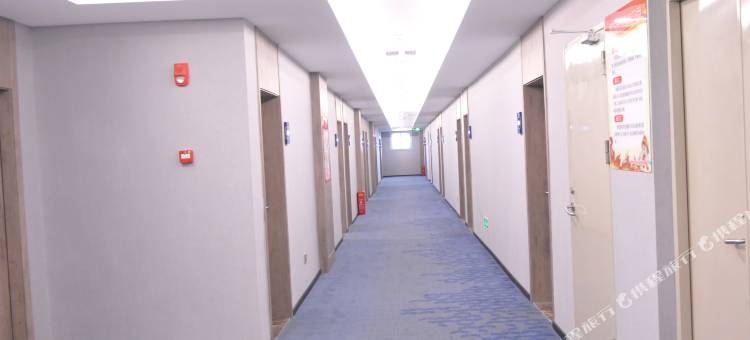 7天优品Premium(郴州火车站友阿广场店)图片