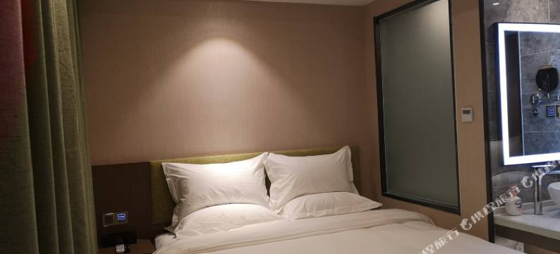 爱郝特·初一酒店(天津奥体中心天塔店)图片