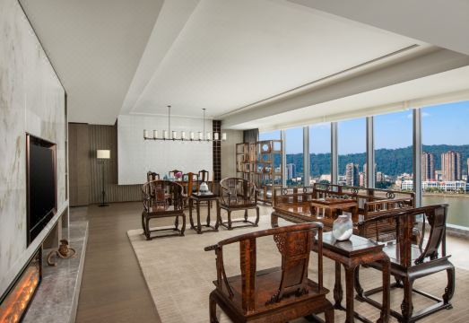 Crowne Plaza Ya'anHotel Overview