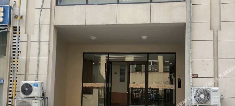 云白民宿(火车站店)图片