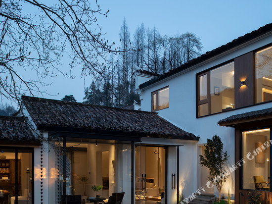 九华山巷里民宿(化城寺店)