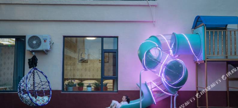 霍城紫海澜庭民宿(解忧公主薰衣草农场店)图片