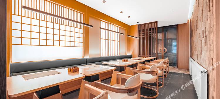 建国璞隐酒店(阿尔山旅游度假区店)图片