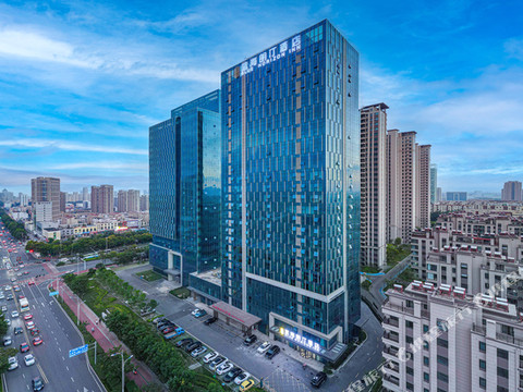 日照蓝海朗汀酒店(日照站店)