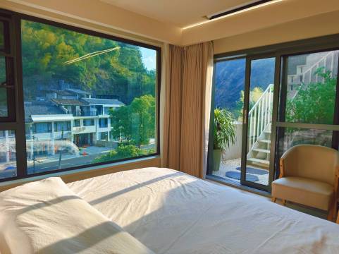 雁荡山见山云舍