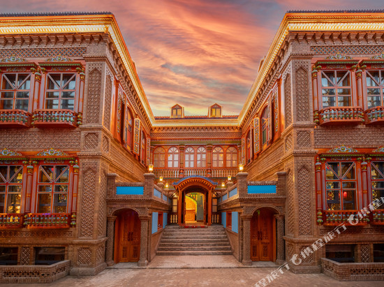 邬松古驿|Western Regions西域风情设计师庭院(伊宁六星街店)