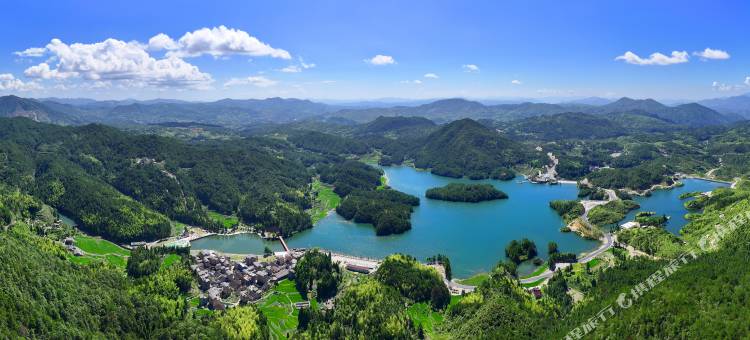 湖观山色民宿图片