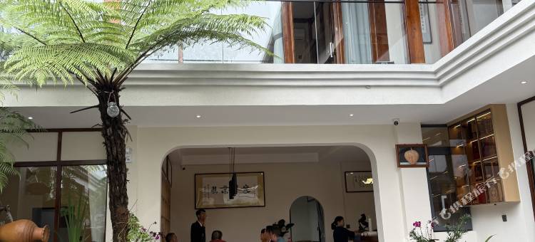 腾冲阅雨庭院(和顺古镇店)图片