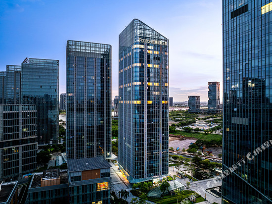 铂顿国际公寓(广州南沙中交汇通中心店)