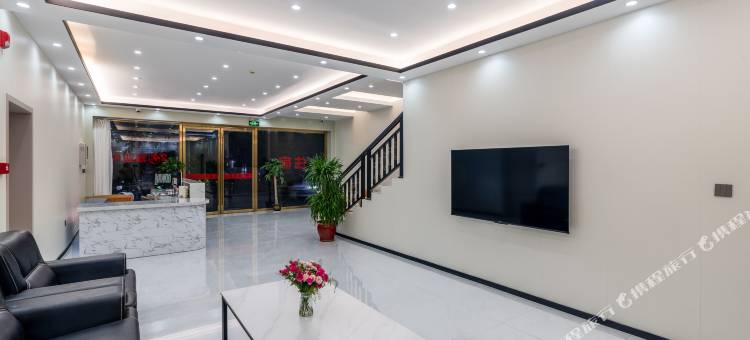 悦享商务酒店(崇左高铁南站彩虹街店)图片