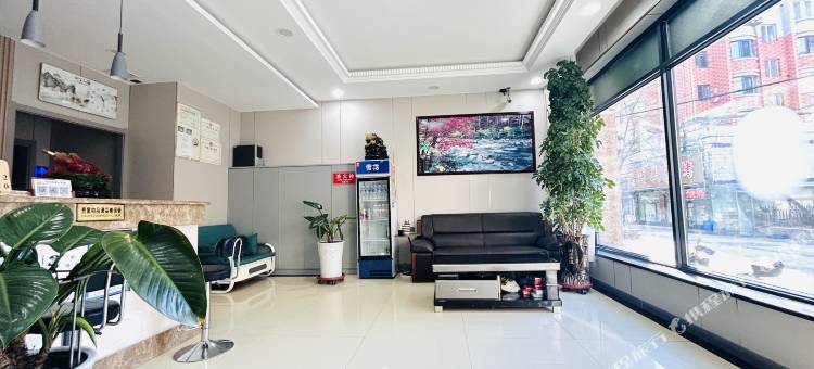 桓仁德泰兴宾馆(章越公园商业步行街店)图片