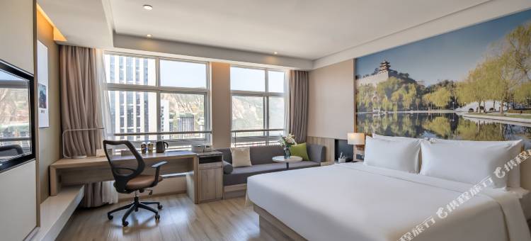 平凉绿地广场柳湖西路亚朵酒店图片