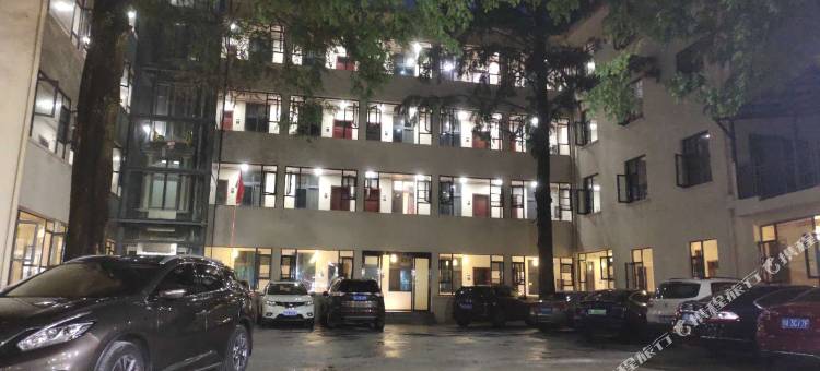 通山月畔湖酒店图片