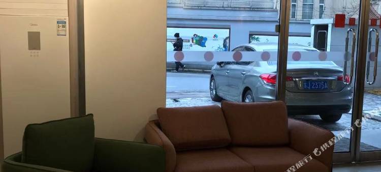 布丁严选酒店(南京鼓楼玄武湖玄武门地铁站店)图片